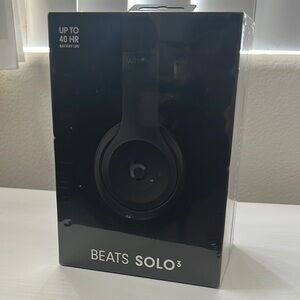 Beats Solo3 Wireless Headphones - Black